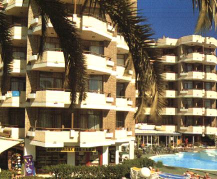 Die Hotelanlage Estrella Luz (Ortseingang in Playa del Ingles)